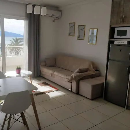 Kostas Sea View 公寓 *