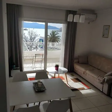Kostas Sea View Apartment *